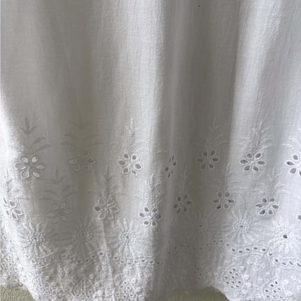 Style & Co White Cotton Eyelet Pleated Top Size L Embroidered Bell Sleeve Button - Picture 7 of 11